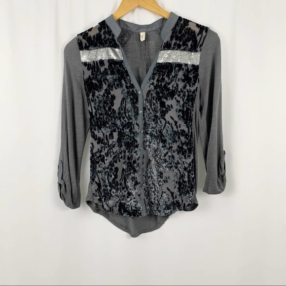 Anthropologie Tiny Grey Velvet Burnout Shirt XS - Picture 1 of 11